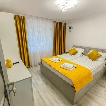 Loghin Residence Suceava Buitenkant foto